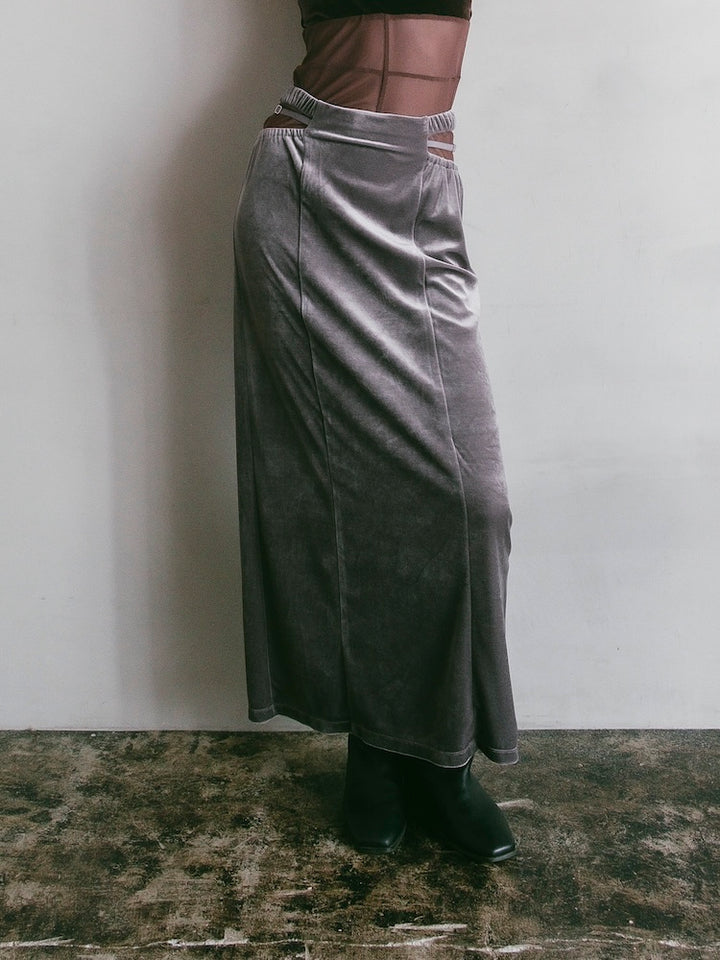 モデル身長：175cm / カラー：Gray / 着用サイズ：Mサイズ