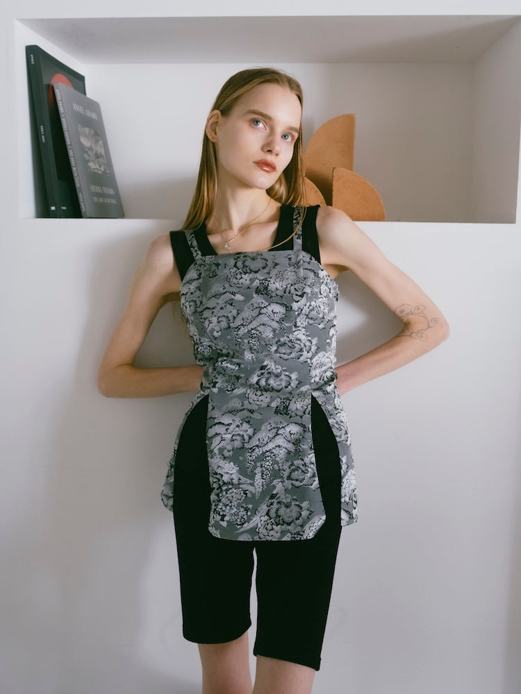 モデル身長：167cm / カラー：Gray