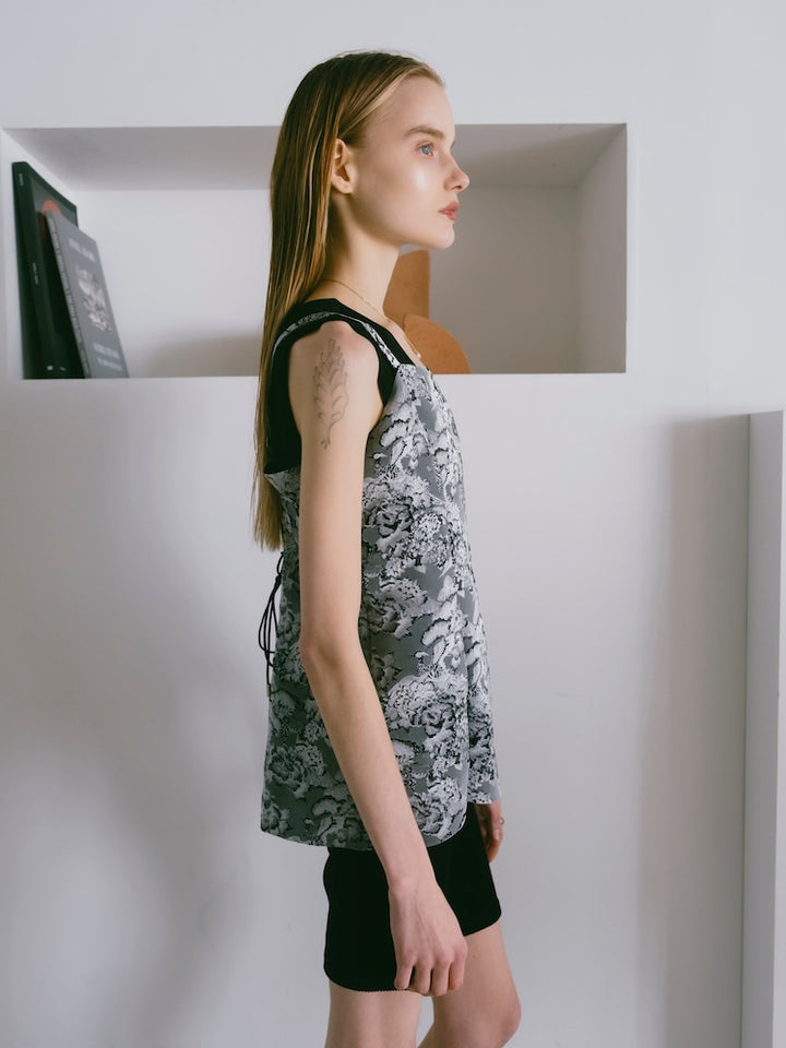 モデル身長：167cm / カラー：Gray