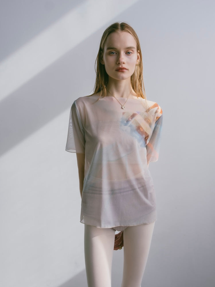 モデル身長：167cm / カラー：02 Crystal