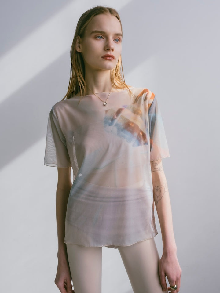 モデル身長：167cm / カラー：02 Crystal