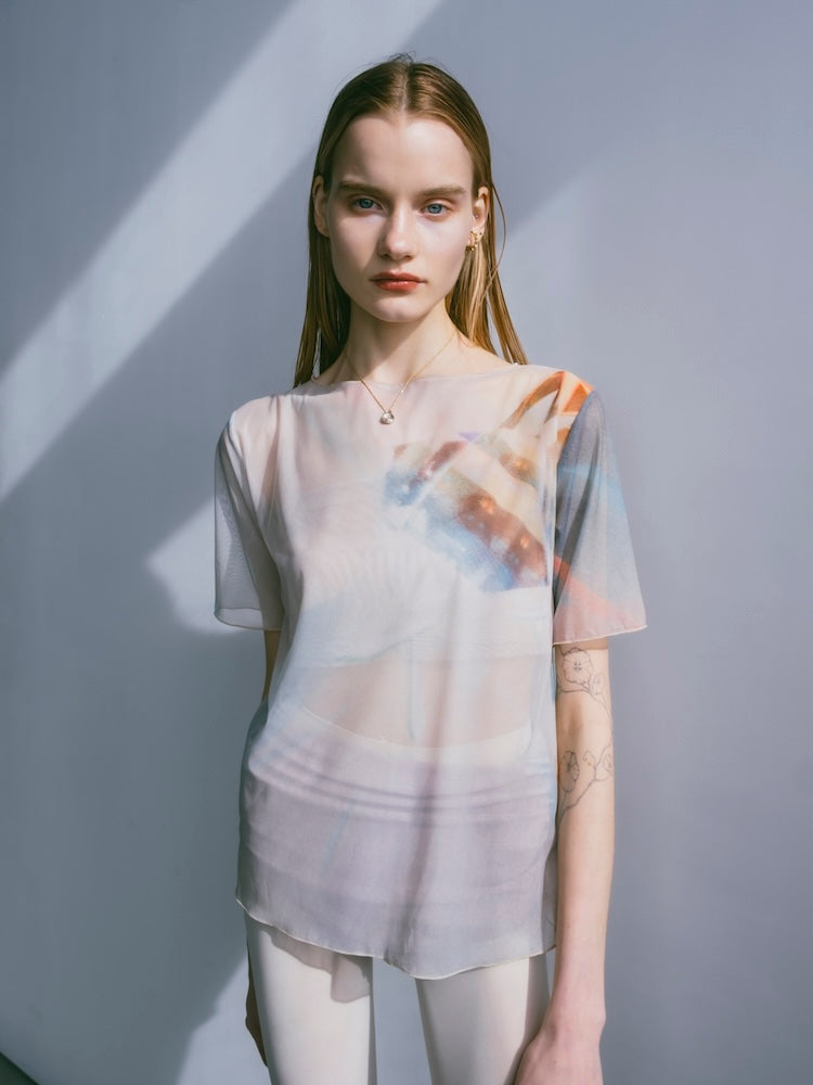 モデル身長：167cm / カラー：02 Crystal