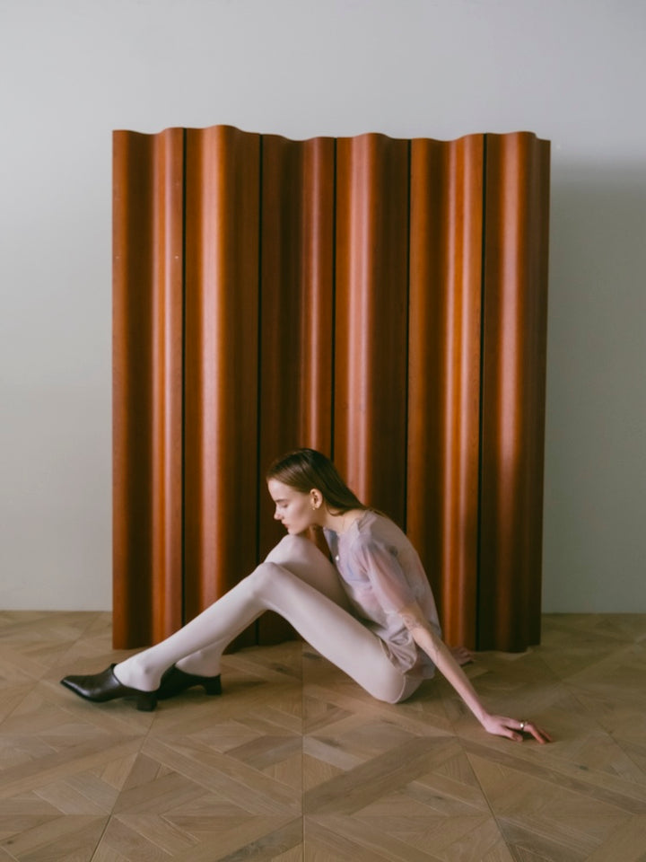 モデル身長：167cm / カラー：04 PaleSky