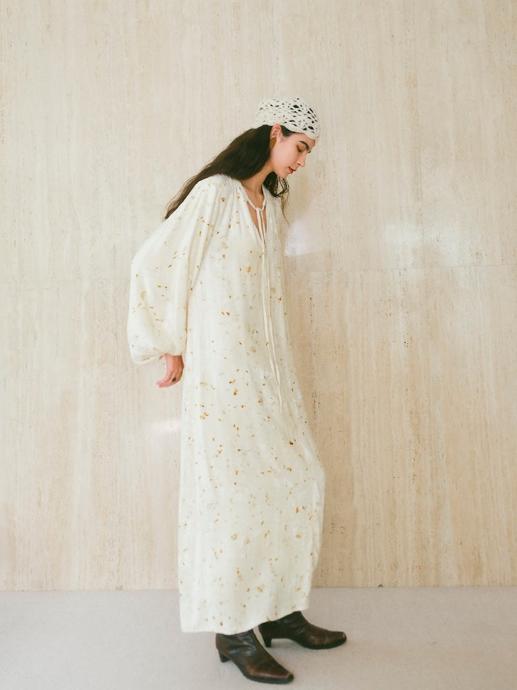 モデル身長：175cm / カラー：Ivory
