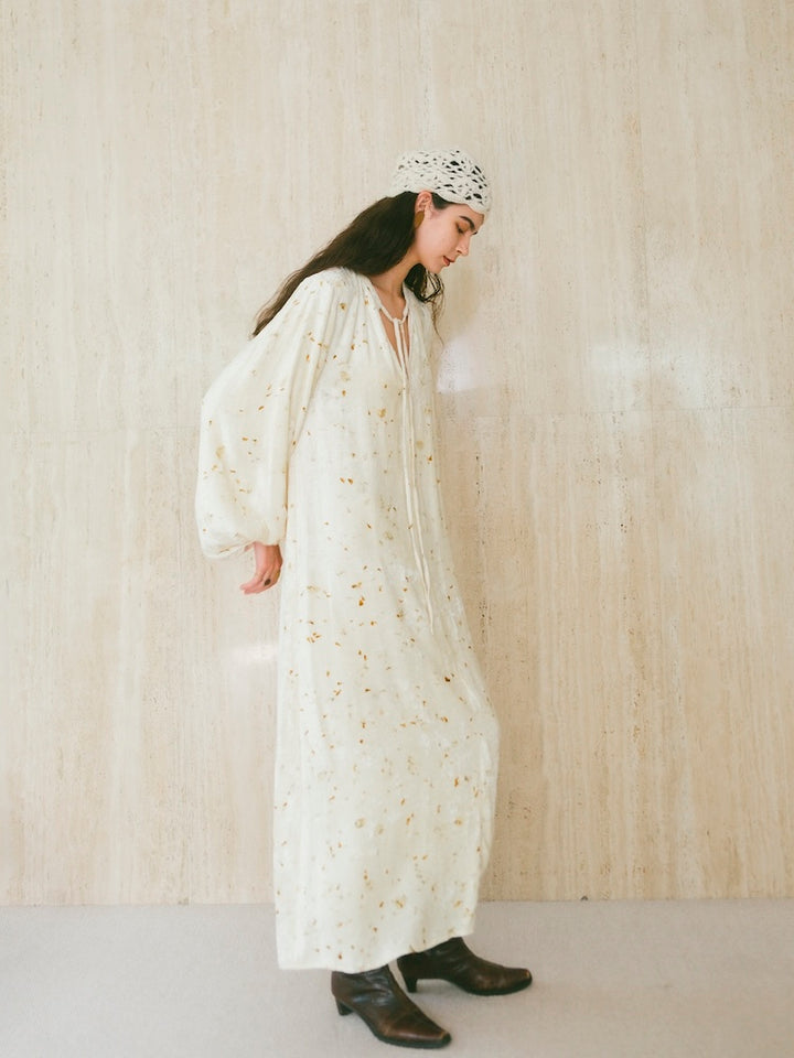 モデル身長：175cm / カラー：Ivory