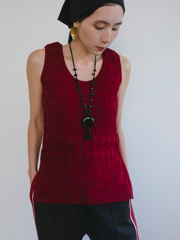 モデル身長：163cm / カラー：Bordeaux