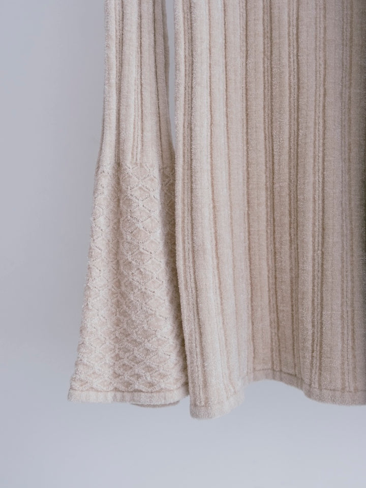 カラー：Beige