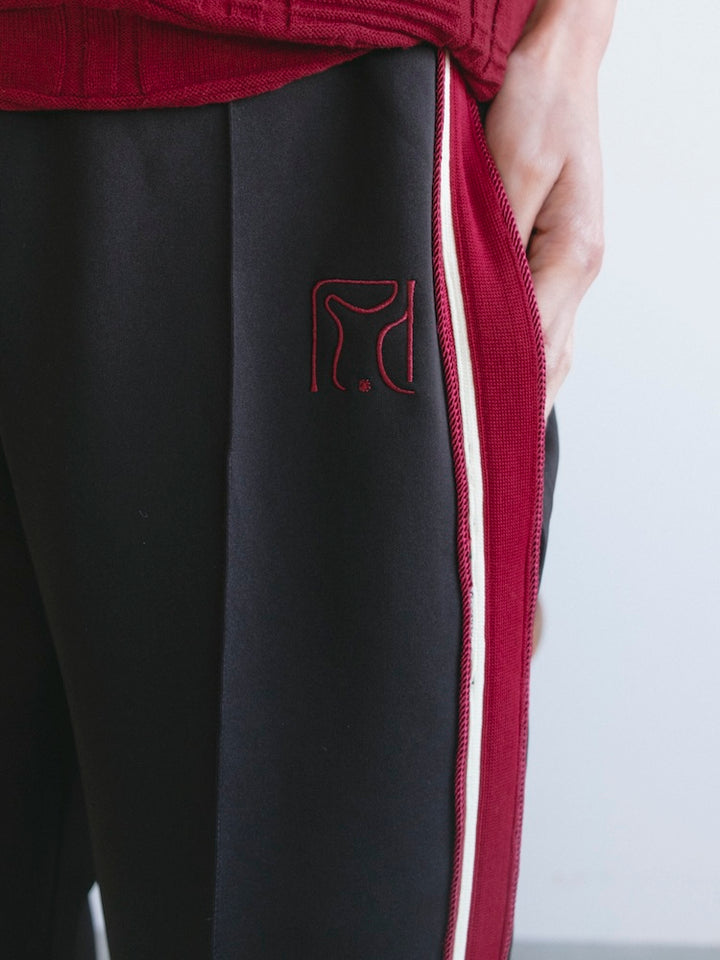 モデル身長：163cm / カラー：Black