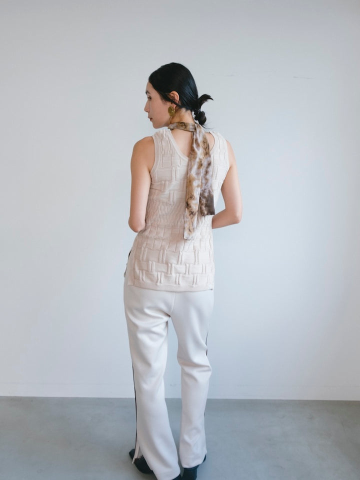 モデル身長：163cm / カラー：Ivory