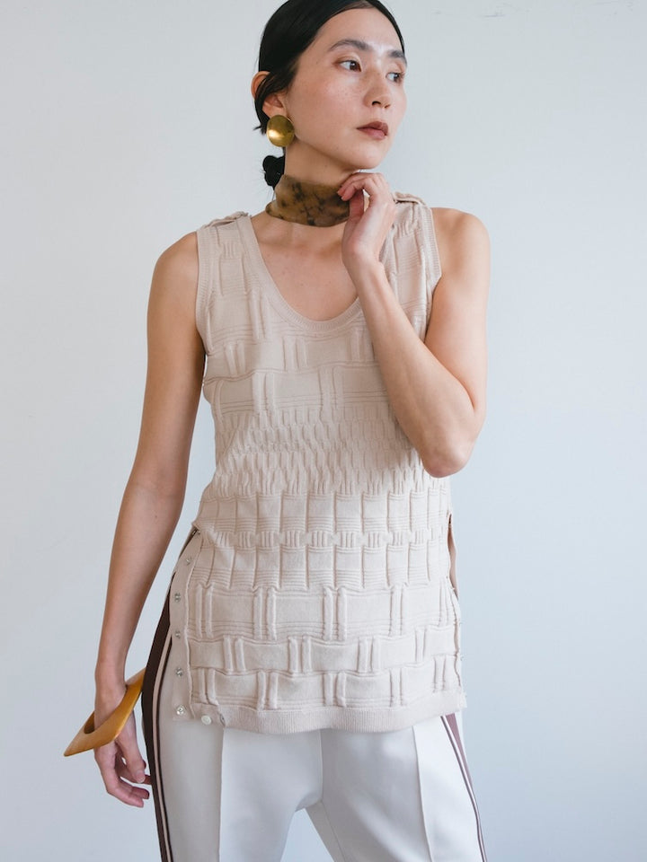 モデル身長：163cm / カラー：Ivory