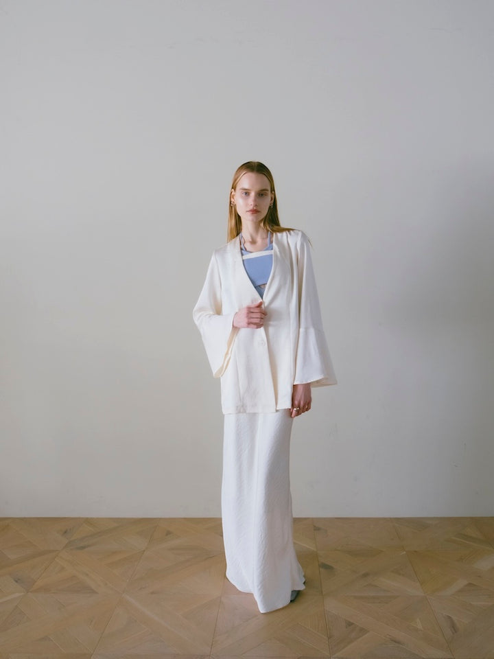 モデル身長：167cm / カラー：OffWhite