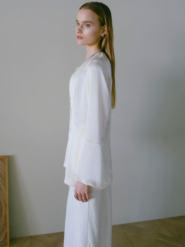 モデル身長：167cm / カラー：OffWhite