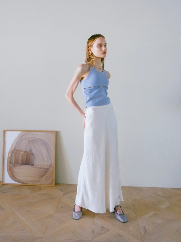 モデル身長：167cm / カラー：OffWhite / モデル着用：Mサイズ