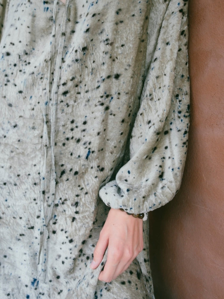 モデル身長：175cm / カラー：Gray