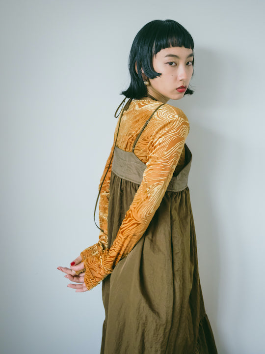 モデル身長：170cm / カラー：Khaki