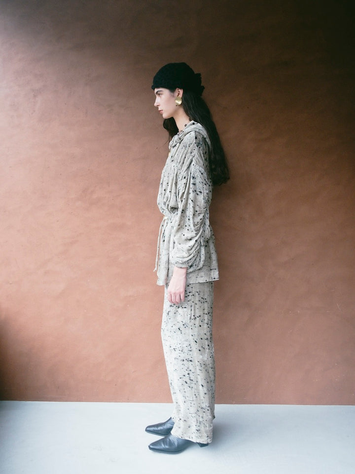 モデル身長：175cm / カラー：Gray