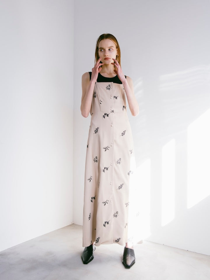 モデル身長：167cm / カラー：Beige