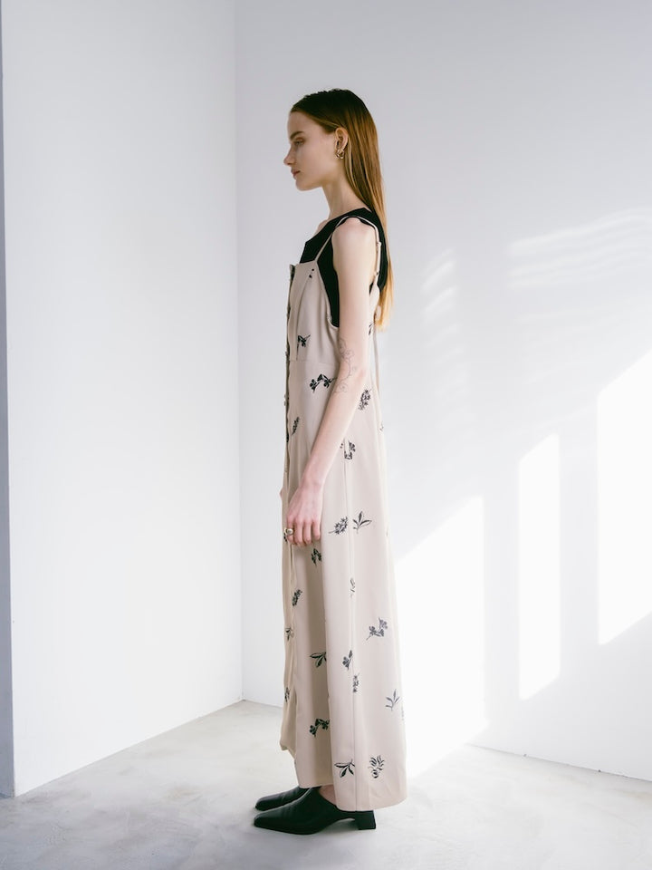 モデル身長：167cm / カラー：Beige