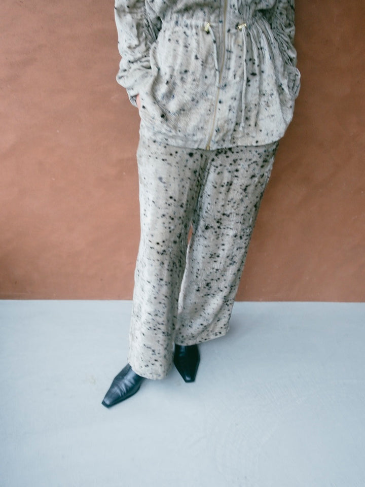 モデル身長：175cm / カラー：Gray