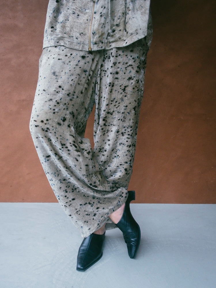 モデル身長：175cm / カラー：Gray