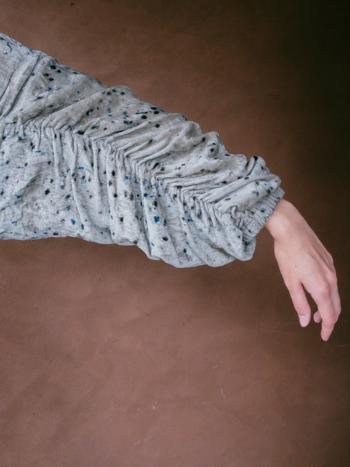 モデル身長：175cm / カラー：Gray