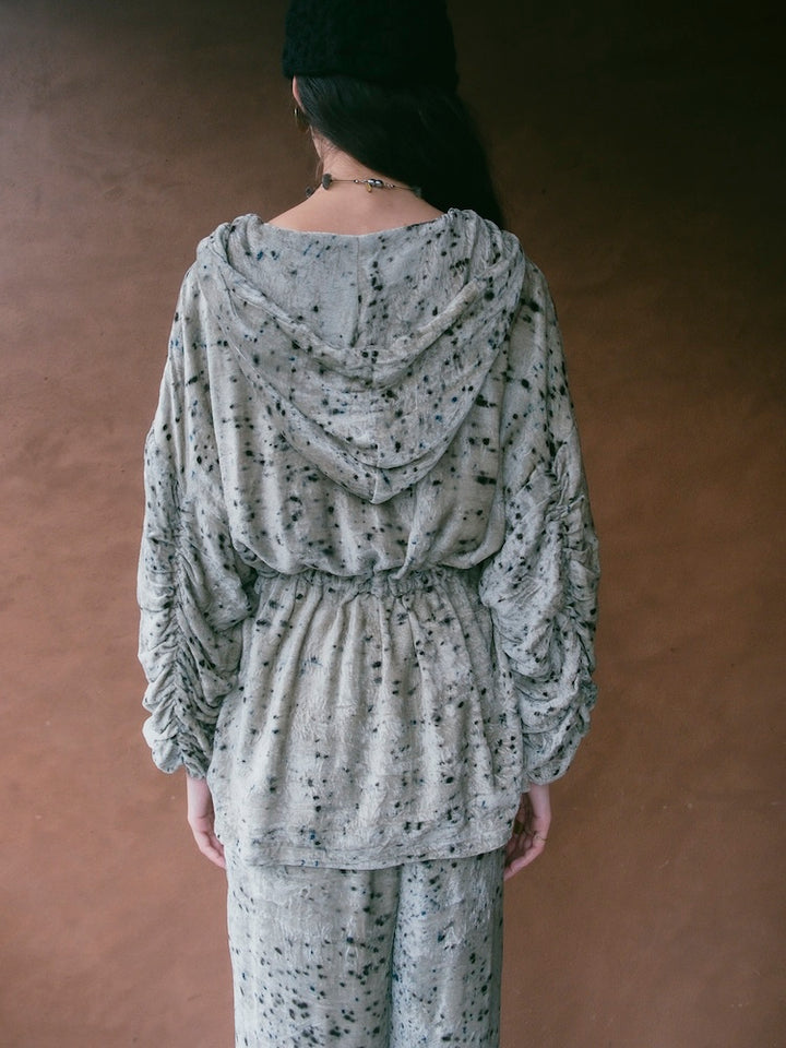 モデル身長：175cm / カラー：Gray