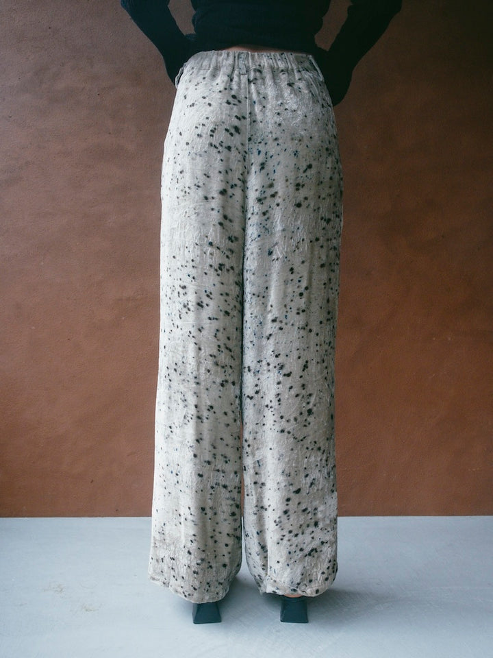 モデル身長：175cm / カラー：Gray