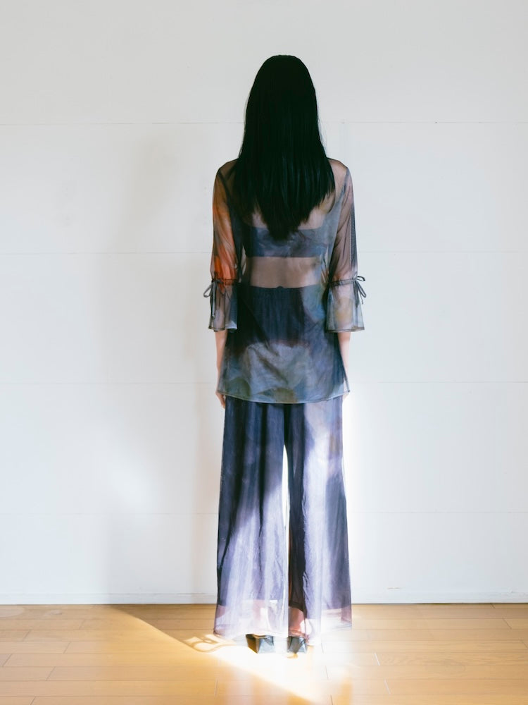 モデル身長：172cm / カラー：02 Fleurs ※サンプル着用。丈が3cm短くなります。