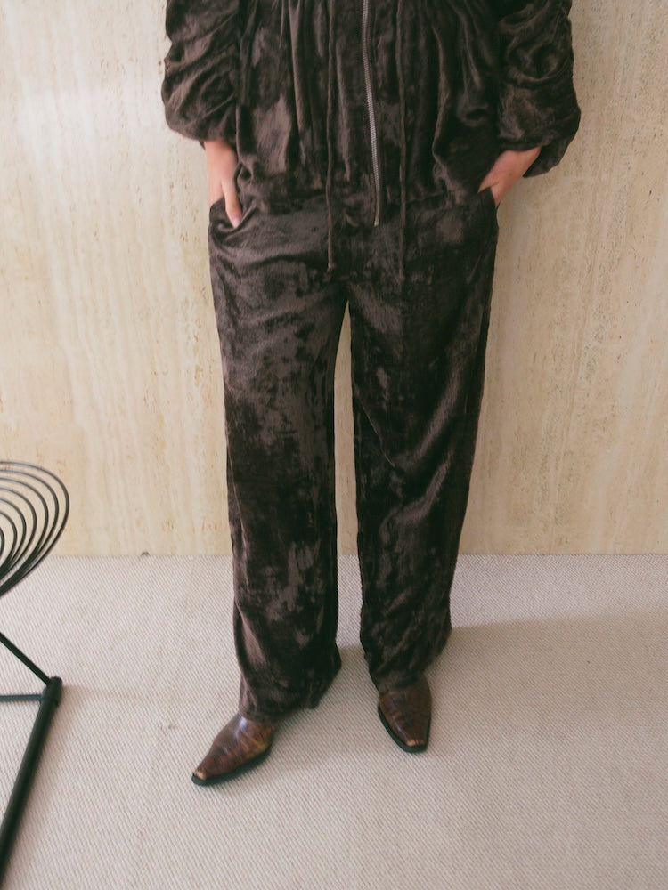 モデル身長：175cm / カラー：Brown