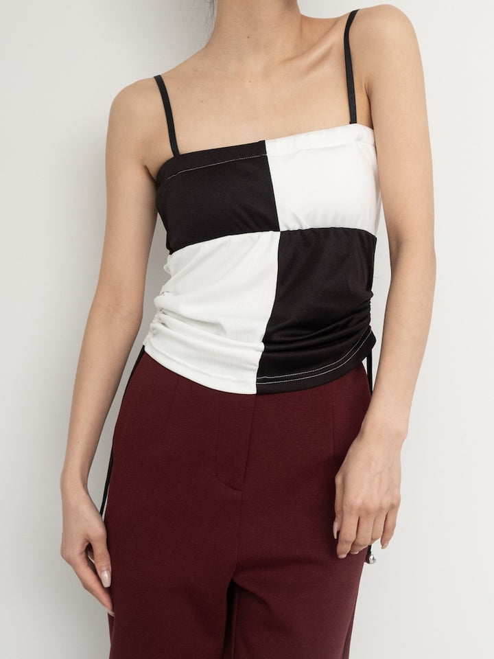 モデル身長：158cm / カラー：Black×Ivory