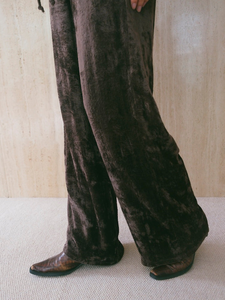 モデル身長：175cm / カラー：Brown