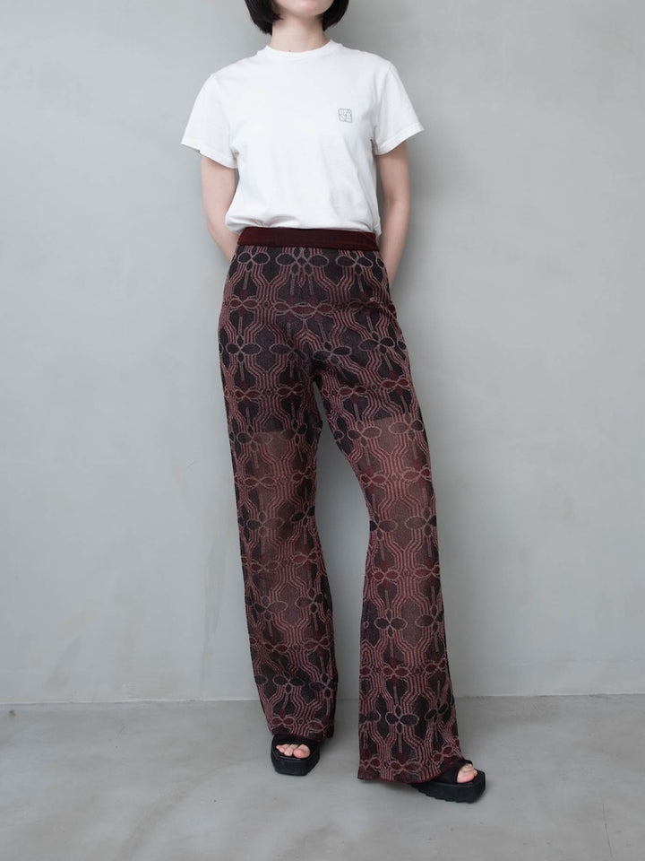 モデル身長：162cm / カラー：Bordeaux