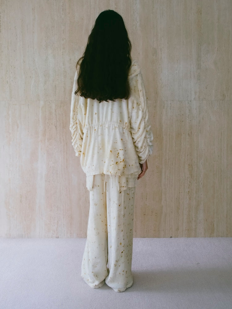 モデル身長：175cm / カラー：Ivory