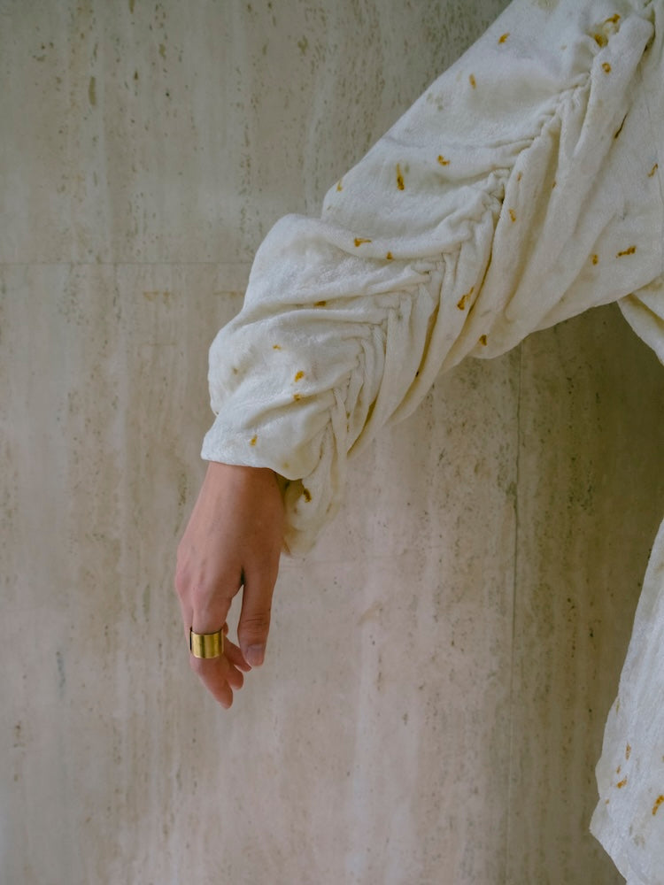 モデル身長：175cm / カラー：Ivory