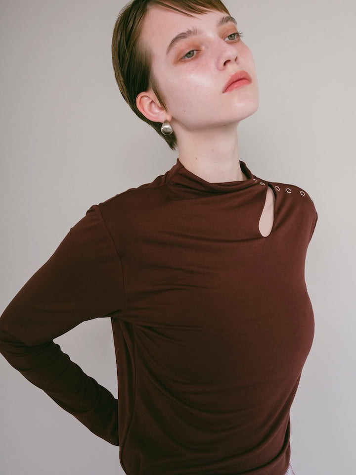 モデル身長：176cm / カラー：Brown