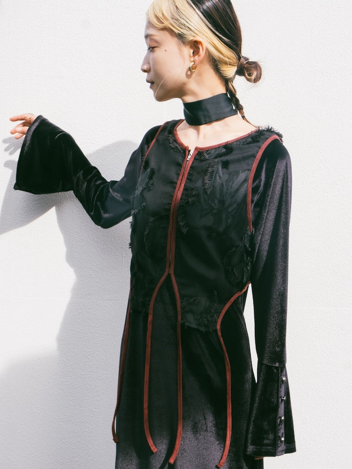 モデル身長：167cm / カラー：Black