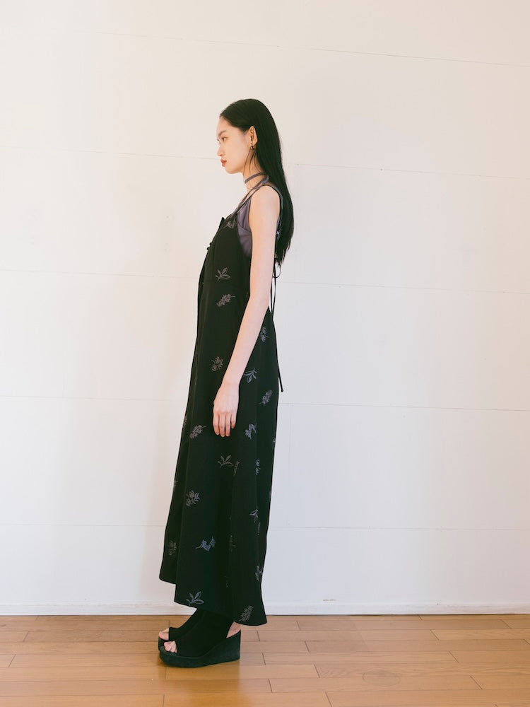 モデル身長：172cm / カラー：Black