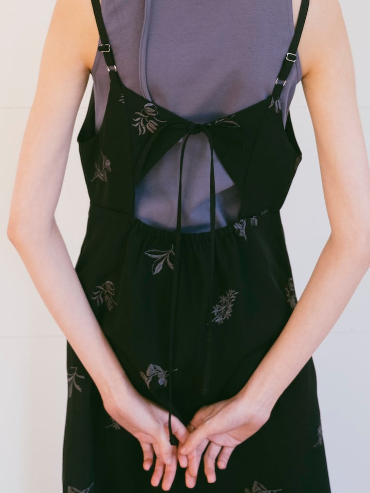 モデル身長：172cm / カラー：Black