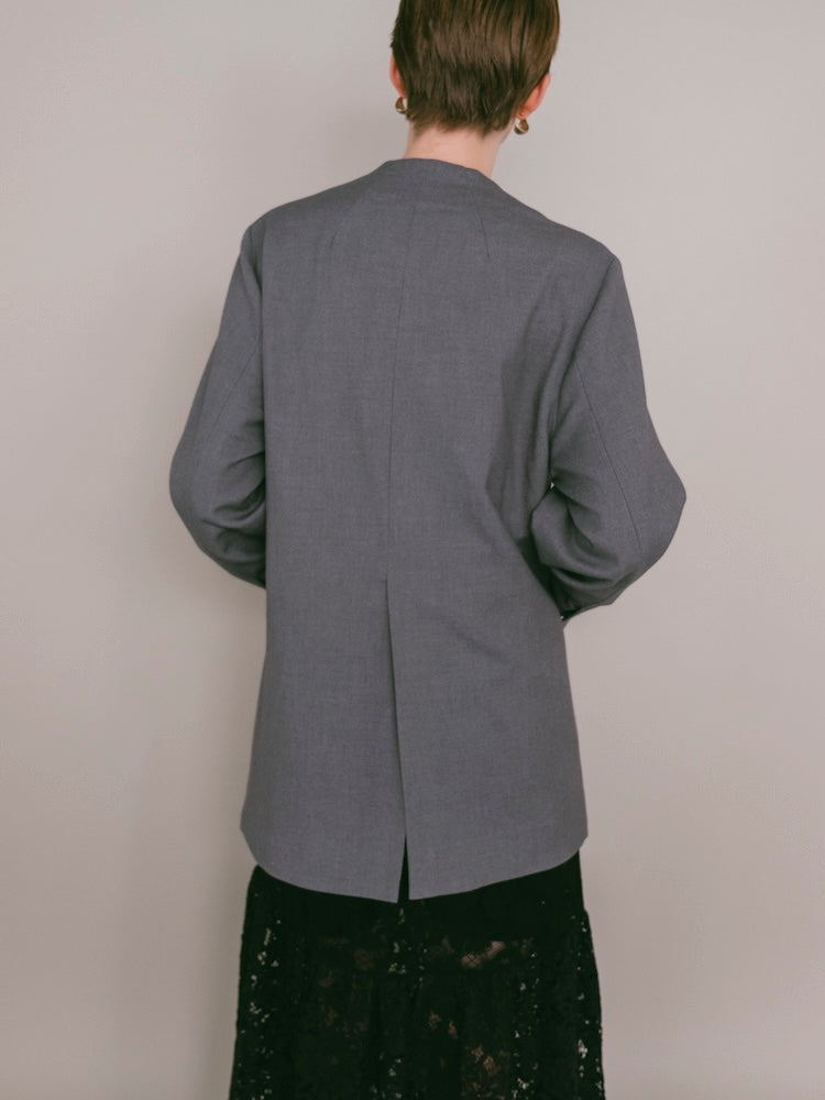 モデル身長：176cm / カラー：Gray
