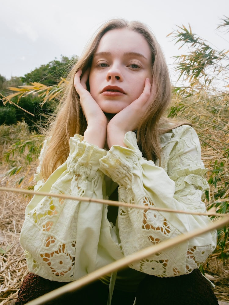 モデル身長：174cm / カラー：LightYellow