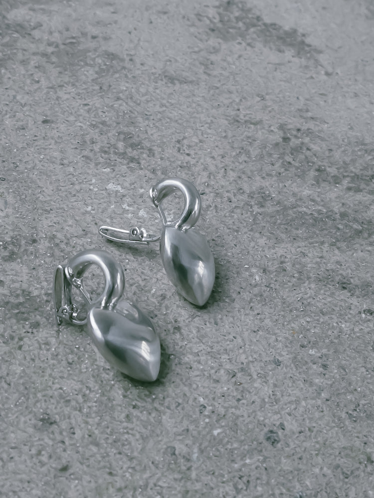 Heart Earring｜ハート型イヤリング – MARTE 