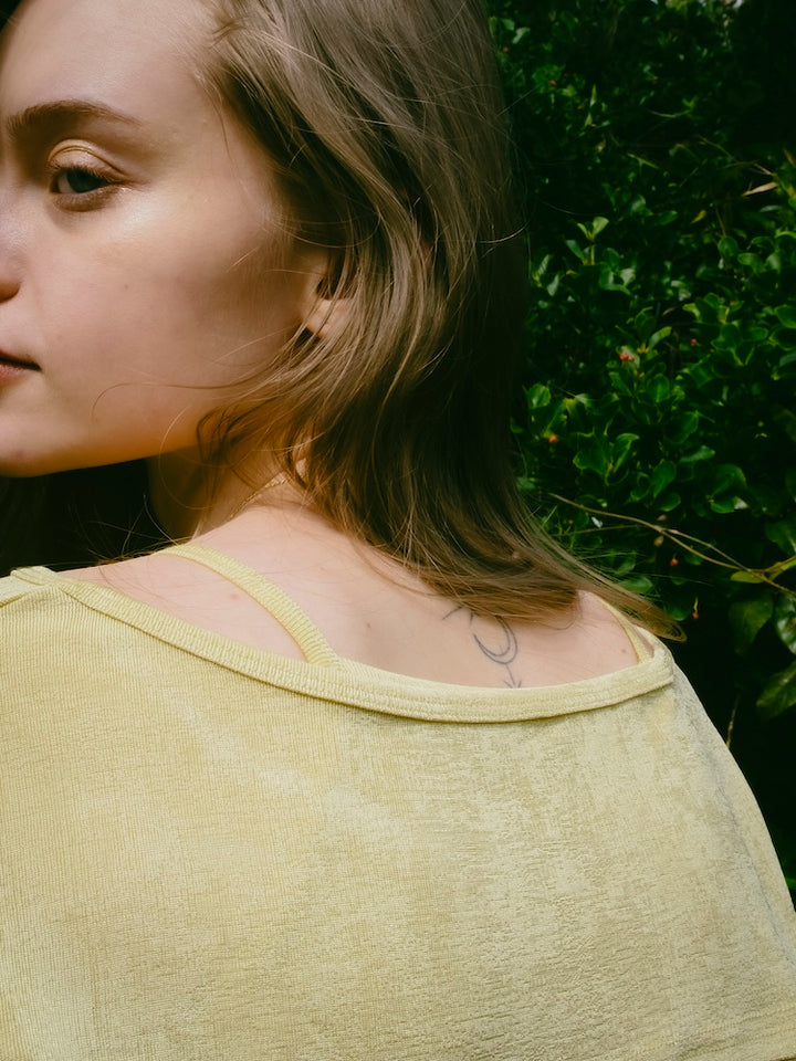 モデル身長：174cm / カラー：Yellow