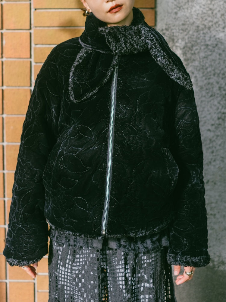モデル身長：167cm / カラー：Black