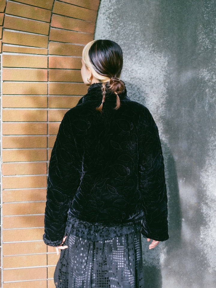 モデル身長：167cm / カラー：Black