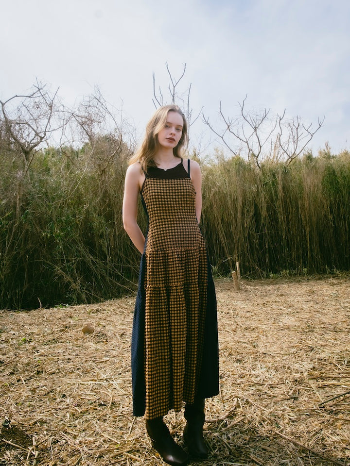 モデル身長：174cm / カラー：Orange