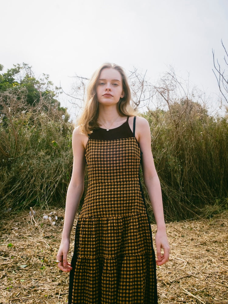 モデル身長：174cm / カラー：Orange