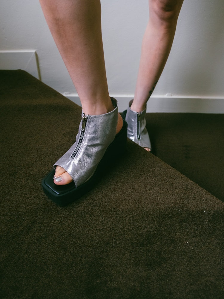 Zip Up Sandals｜ジップアップサンダル – MARTE