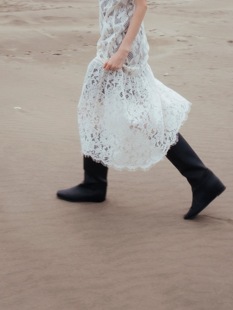 Flower Embroidery Dress｜フラワーモチーフ刺繍ワンピース – MARTE