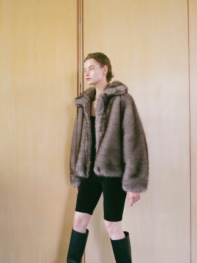 【10月7日(水) 12:00予約販売開始】Faux Fur Coat