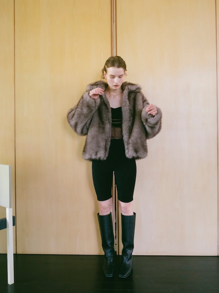 【10月7日(水) 12:00予約販売開始】Faux Fur Coat